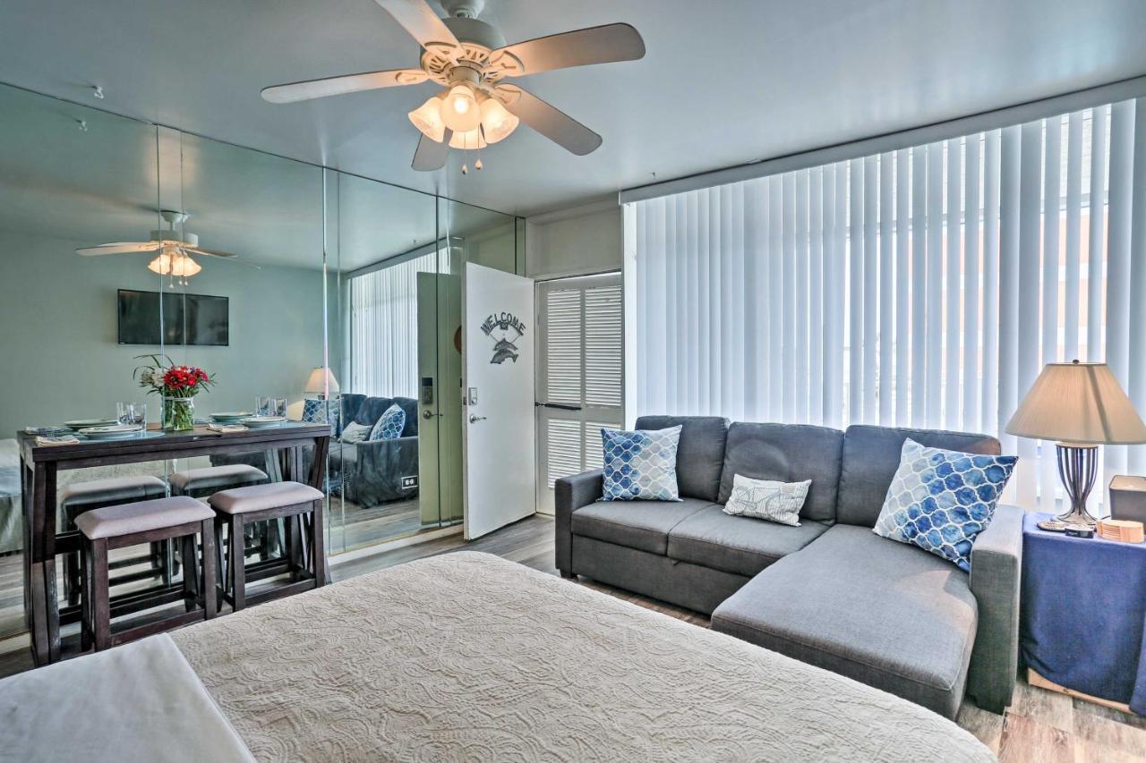 Virginia Beach Studio With Balcony And Pool View! 아파트 외부 사진